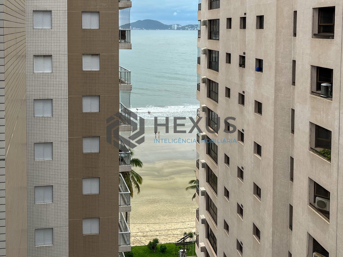 Foto 26 de Apartamento com varanda e lazer na beira mar da Praia das Astúrias, Guarujá