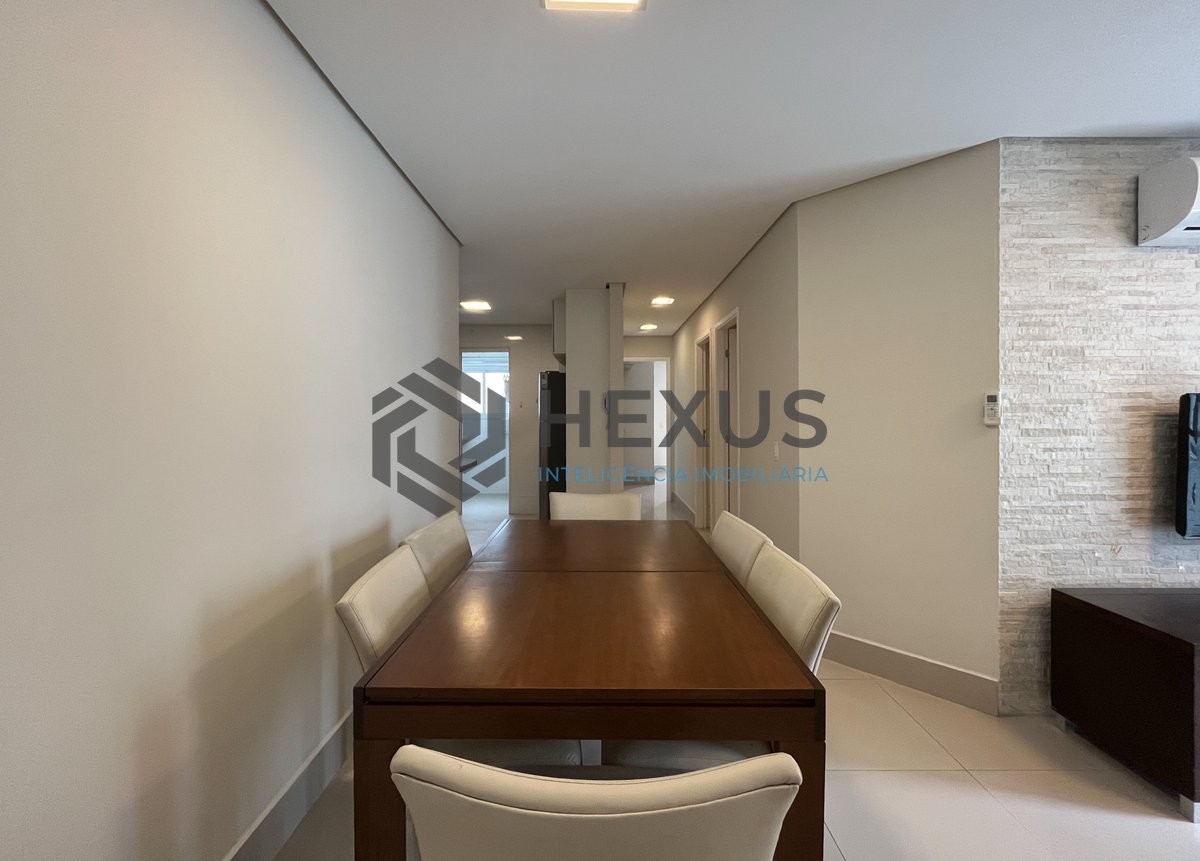 Foto 6 de Apartamento com varanda e lazer na beira mar da Praia das Astúrias, Guarujá