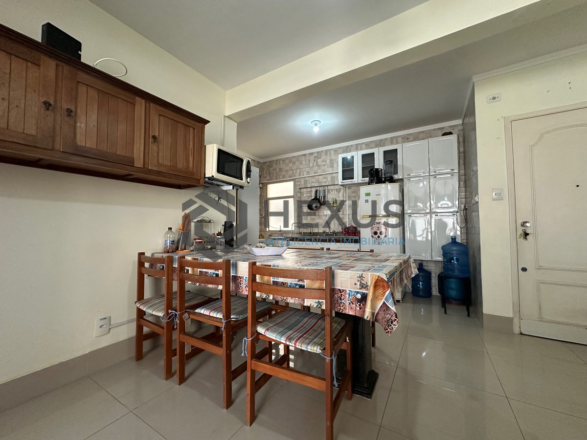 Foto 6 de Apartamento com varanda e lazer na Praia das Astúrias, Guarujá