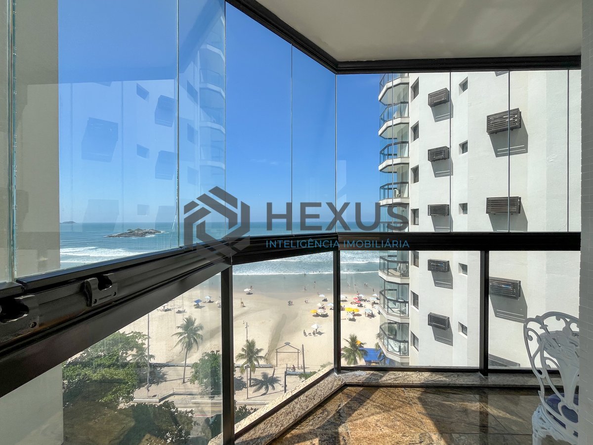 Foto 15 de Apartamento frente mar com varanda vista mar e lazer na Praia das Pitangueiras, Guarujá