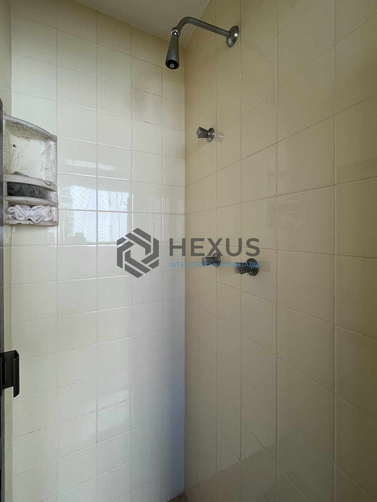 Foto 49 de Apartamento frente mar com varanda vista mar e lazer na Praia das Pitangueiras, Guarujá