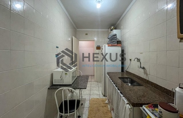Foto 18 de Apartamento com baixo custo a duas quadras da Praia das Pitangueiras, Guarujá