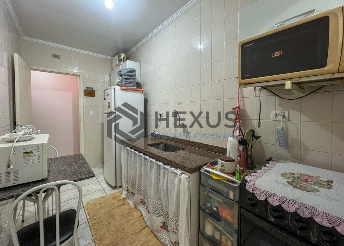 Foto 19 de Apartamento com baixo custo a duas quadras da Praia das Pitangueiras, Guarujá