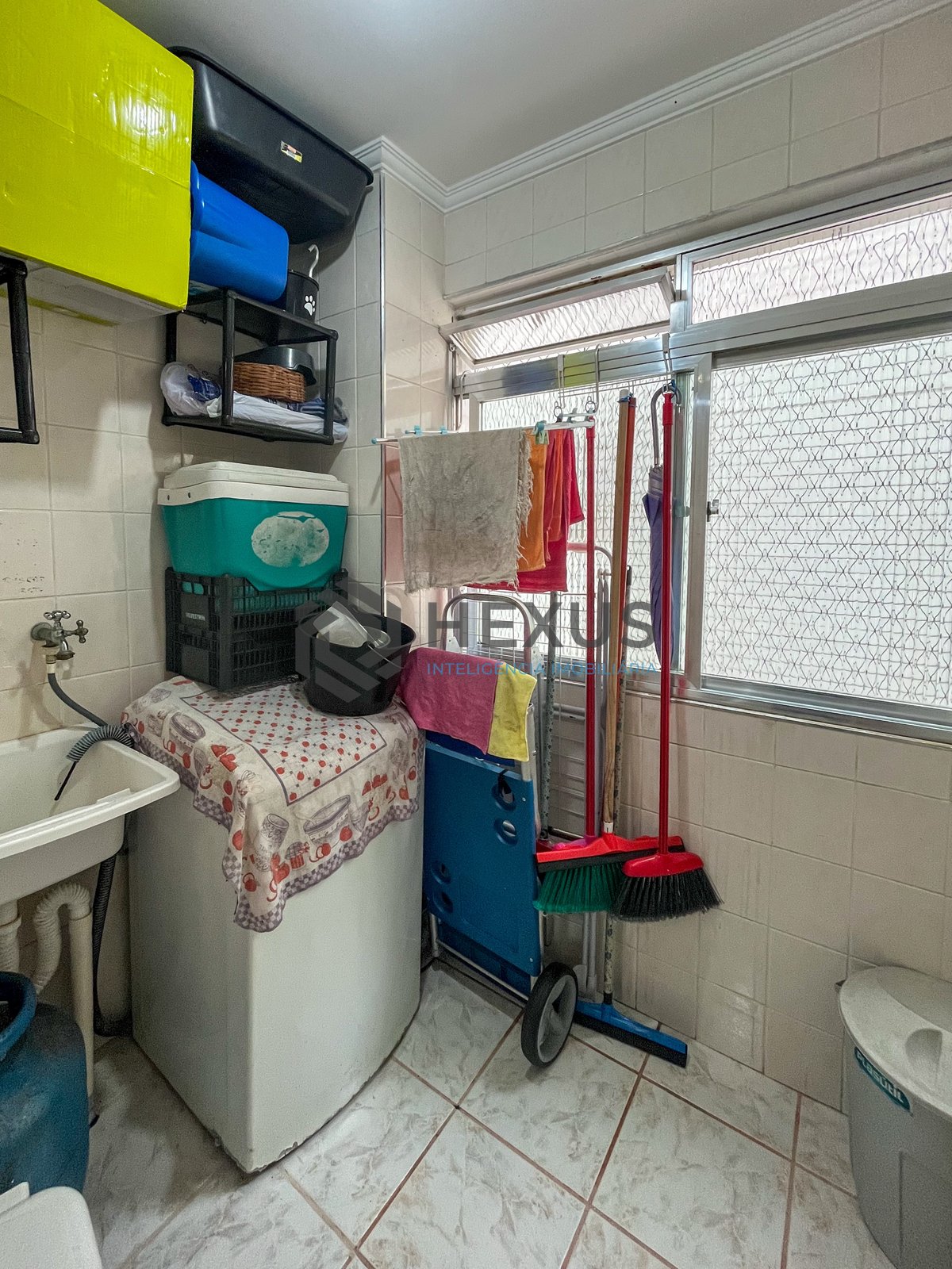 Foto 20 de Apartamento com baixo custo a duas quadras da Praia das Pitangueiras, Guarujá