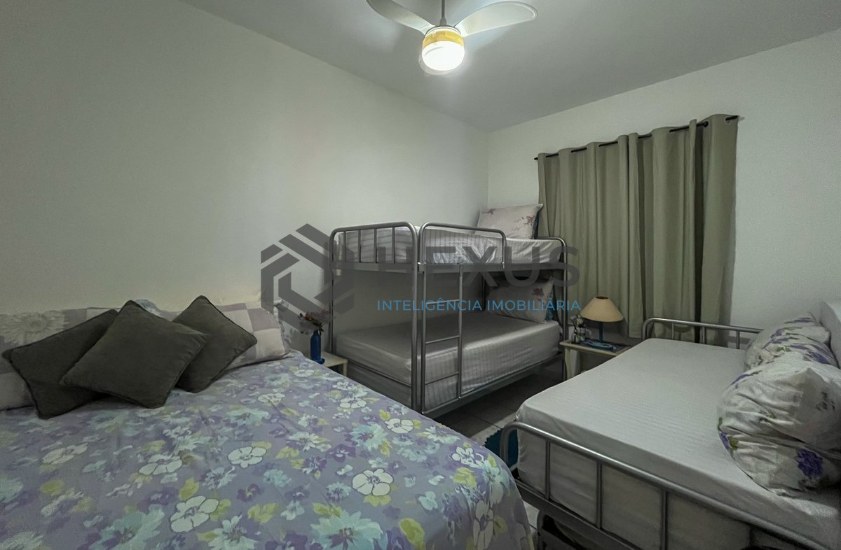Foto 7 de Apartamento com baixo custo a duas quadras da Praia das Pitangueiras, Guarujá