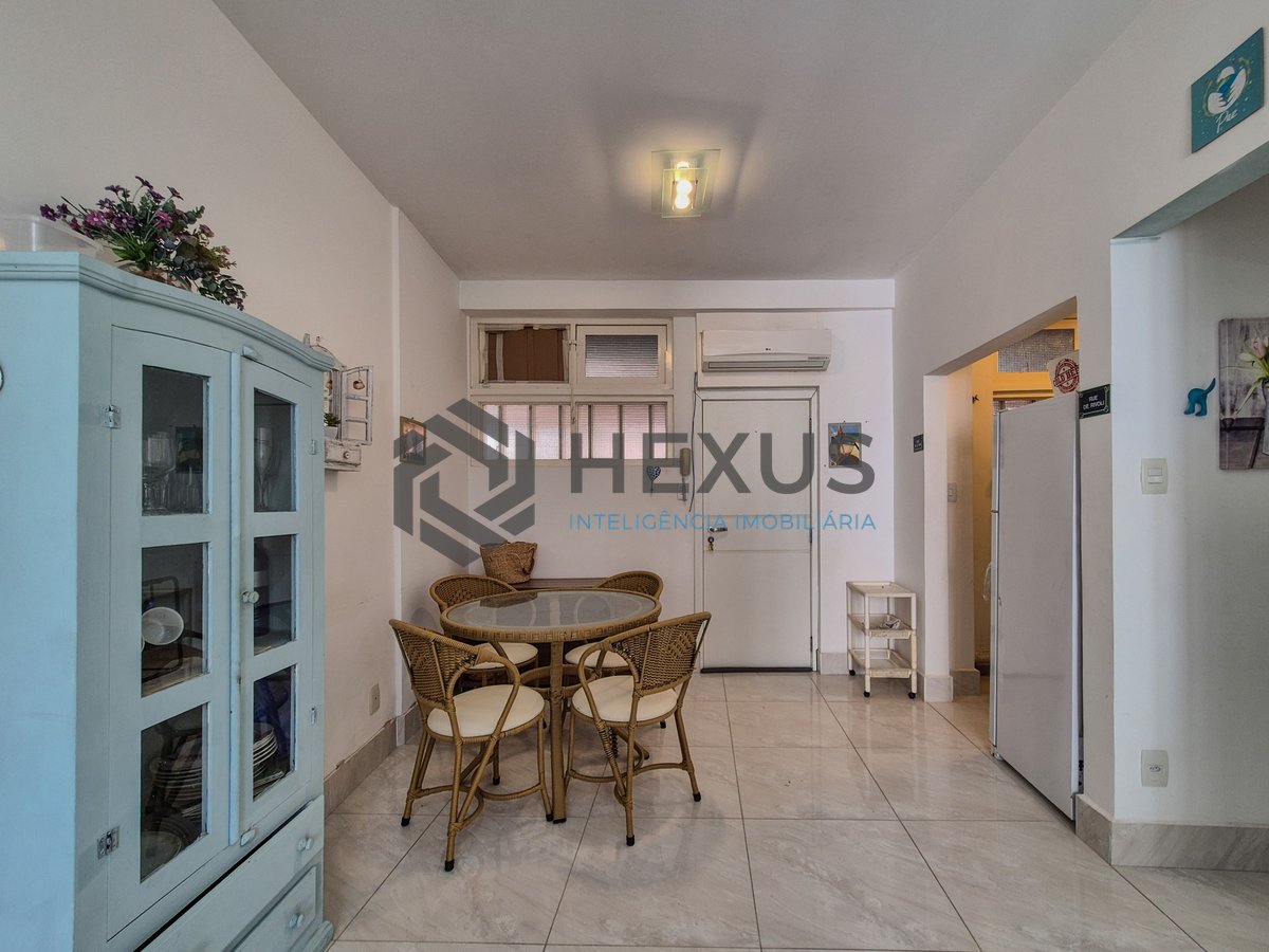Foto 5 de Apartamento reformado a 1 quadra da praia nas Pitangueiras, Guarujá