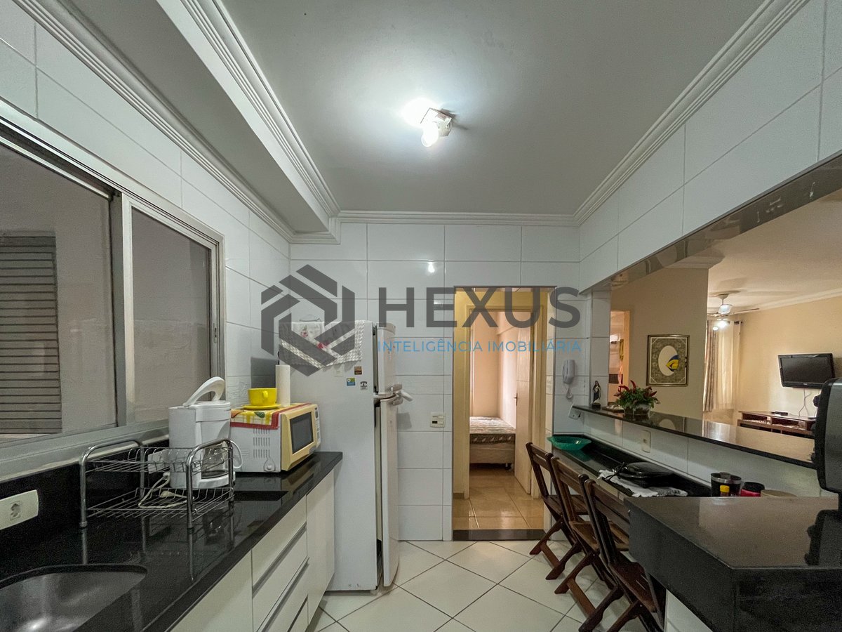 Foto 16 de Apartamento mobiliado com vista livre a uma quadra das Pitangueiras, Guarujá