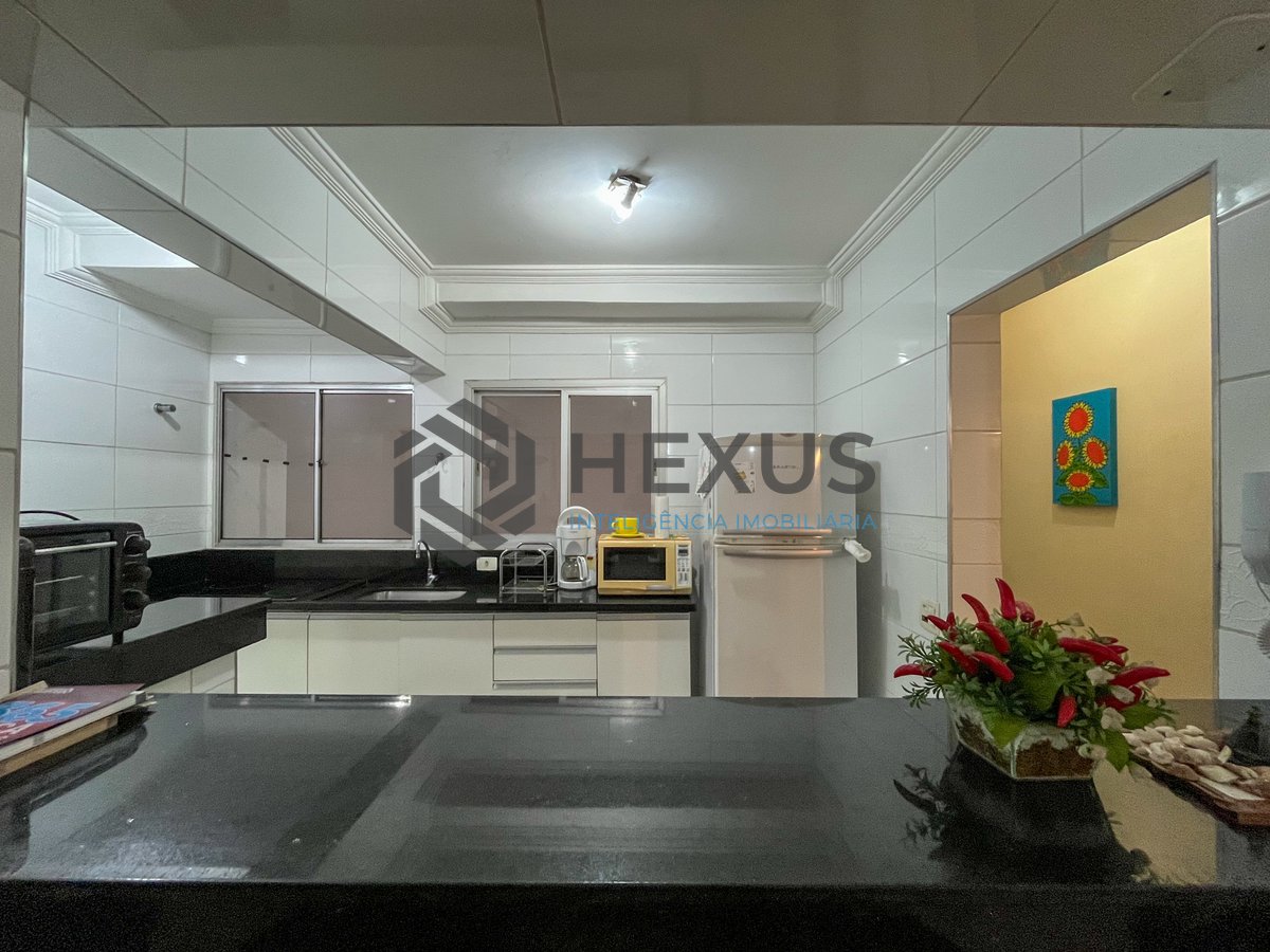 Foto 6 de Apartamento mobiliado com vista livre a uma quadra das Pitangueiras, Guarujá