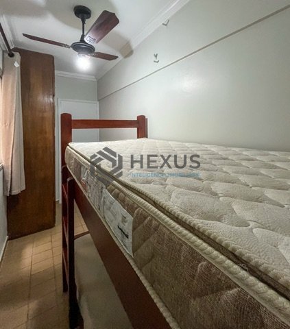 Foto 14 de Apartamento mobiliado com vista livre a uma quadra da Praia das Pitangueiras, Guarujá