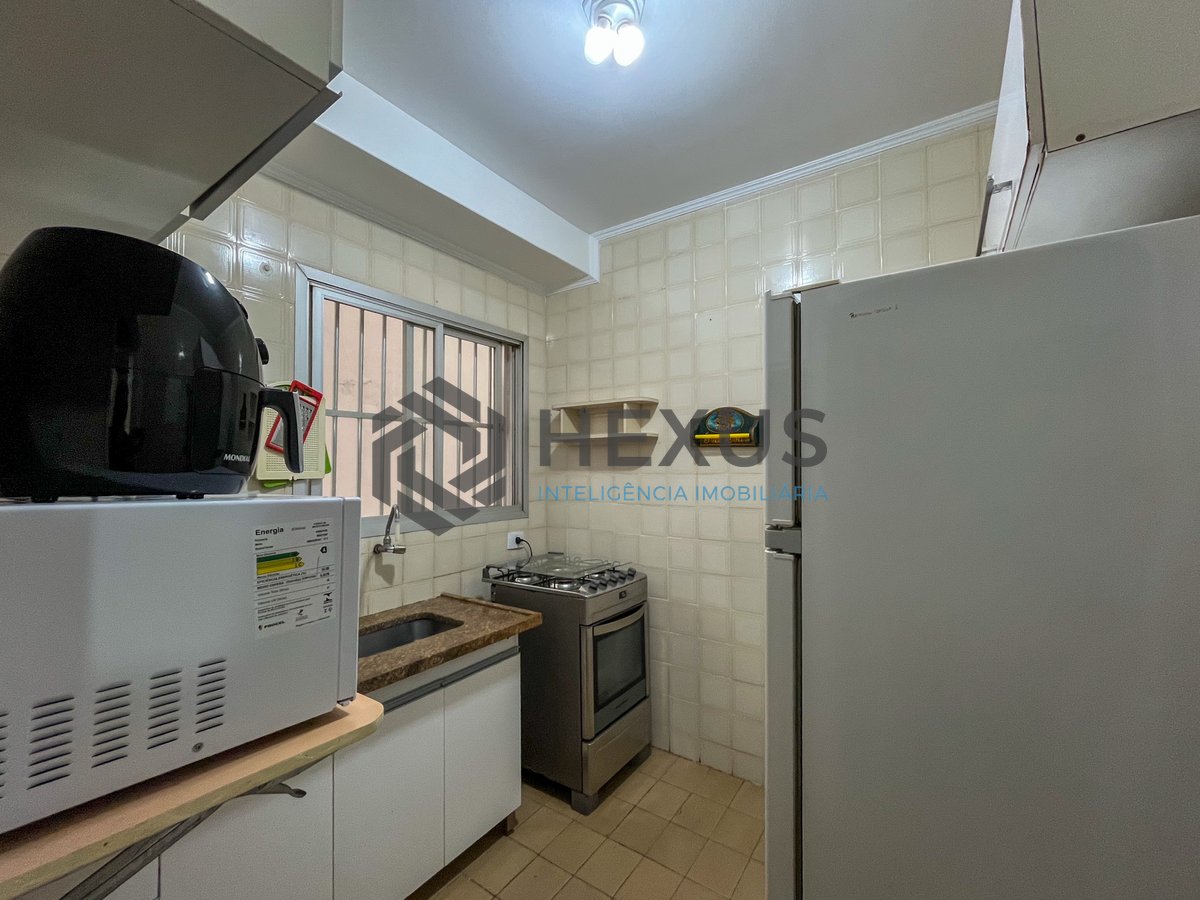 Foto 16 de Apartamento mobiliado com vista livre a uma quadra da Praia das Pitangueiras, Guarujá