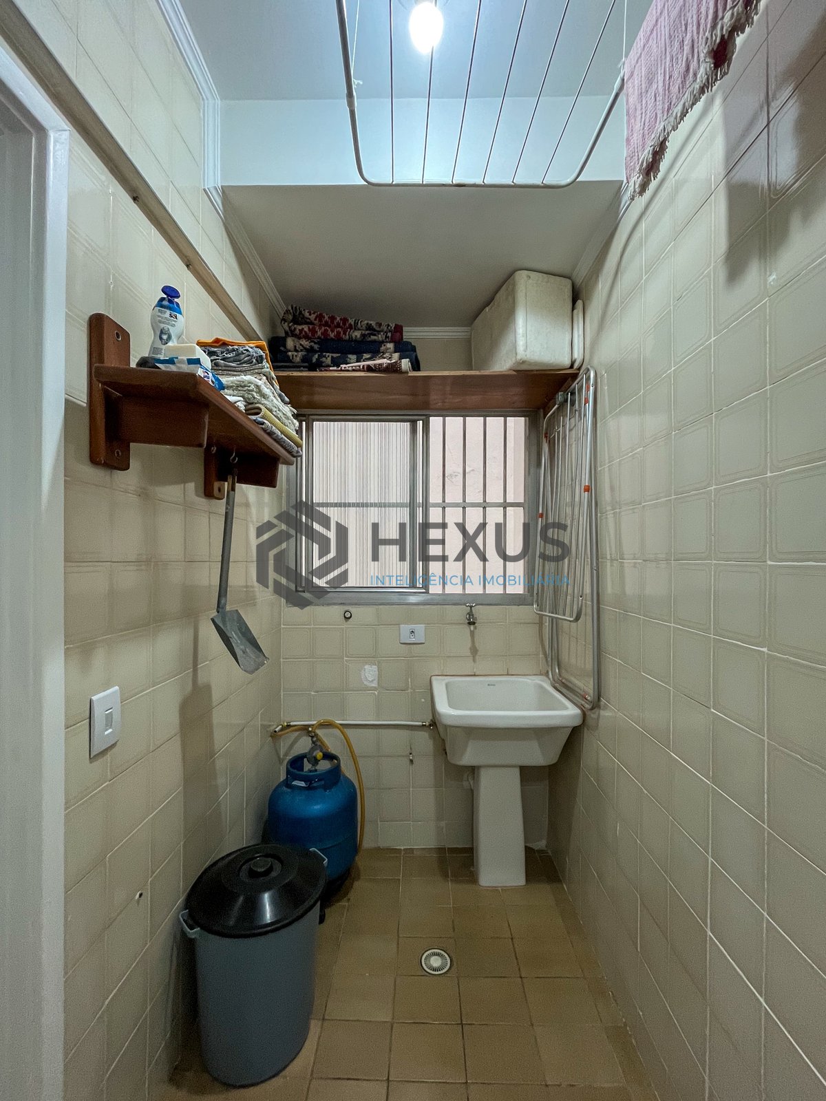 Foto 19 de Apartamento mobiliado com vista livre a uma quadra da Praia das Pitangueiras, Guarujá