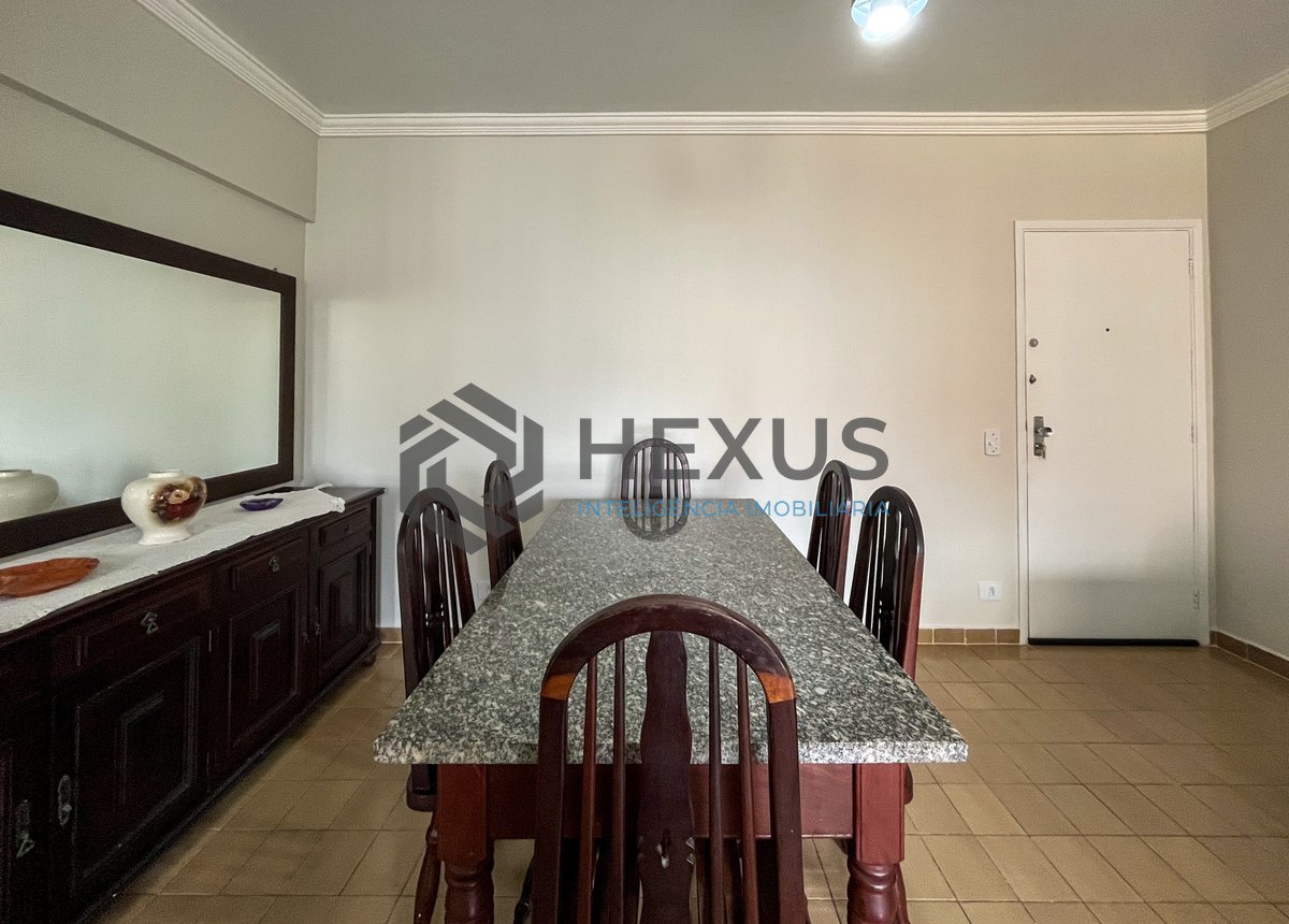 Foto 6 de Apartamento mobiliado com vista livre a uma quadra da Praia das Pitangueiras, Guarujá