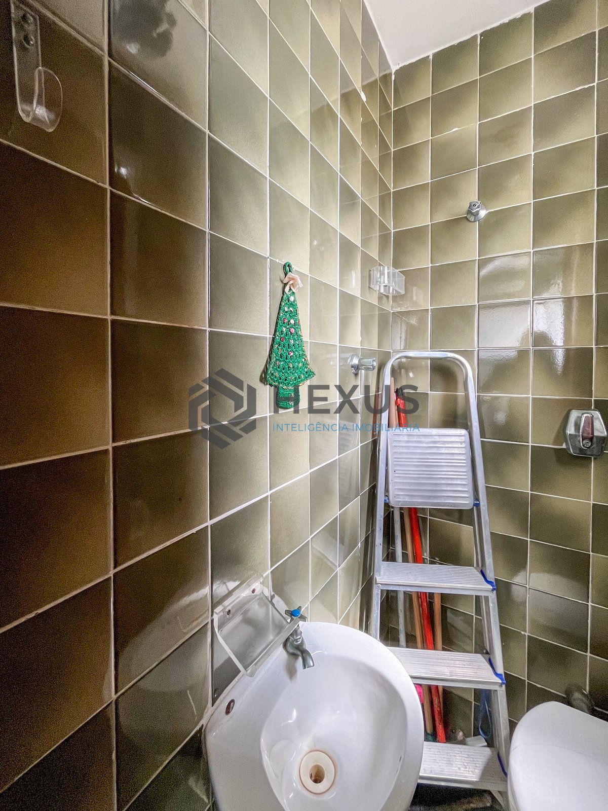 Foto 41 de Apartamento frente mar com varanda vista mar na Praia das Pitangueiras, Guarujá