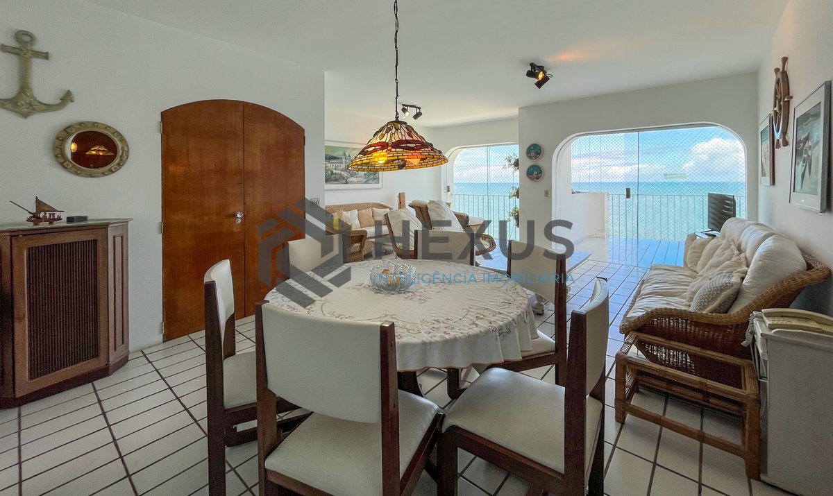 Foto 6 de Apartamento frente mar com varanda vista mar na Praia das Pitangueiras, Guarujá