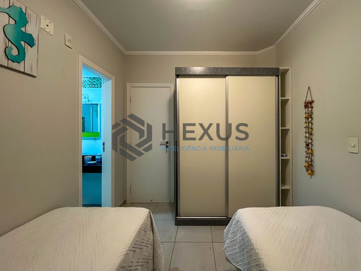 Foto 17 de Apartamento reformado com varanda gourmet vista mar e lazer nas Pitangueiras, Guarujá