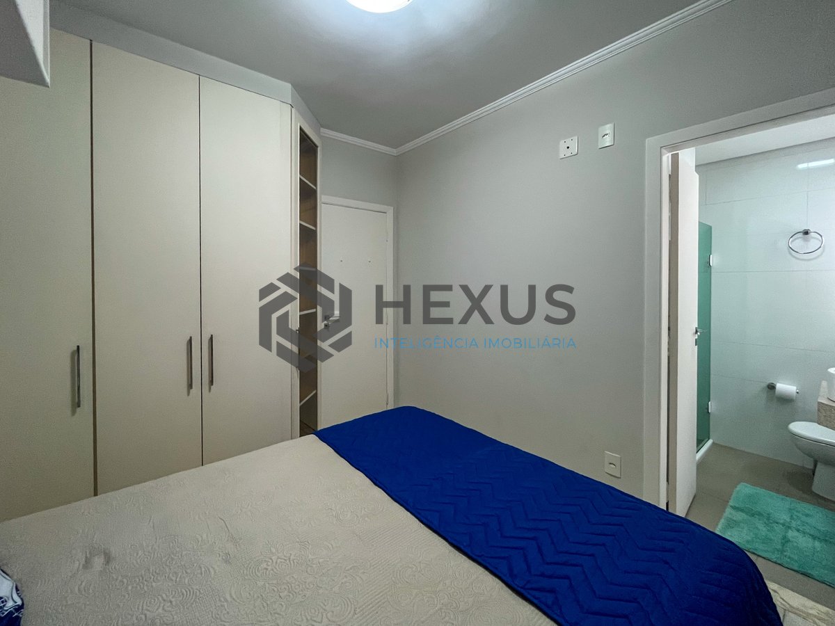 Foto 22 de Apartamento reformado com varanda gourmet vista mar e lazer nas Pitangueiras, Guarujá