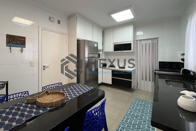 Foto 35 de Apartamento reformado com varanda gourmet vista mar e lazer nas Pitangueiras, Guarujá