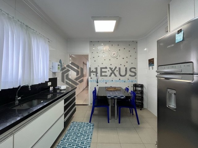 Foto 38 de Apartamento reformado com varanda gourmet vista mar e lazer nas Pitangueiras, Guarujá