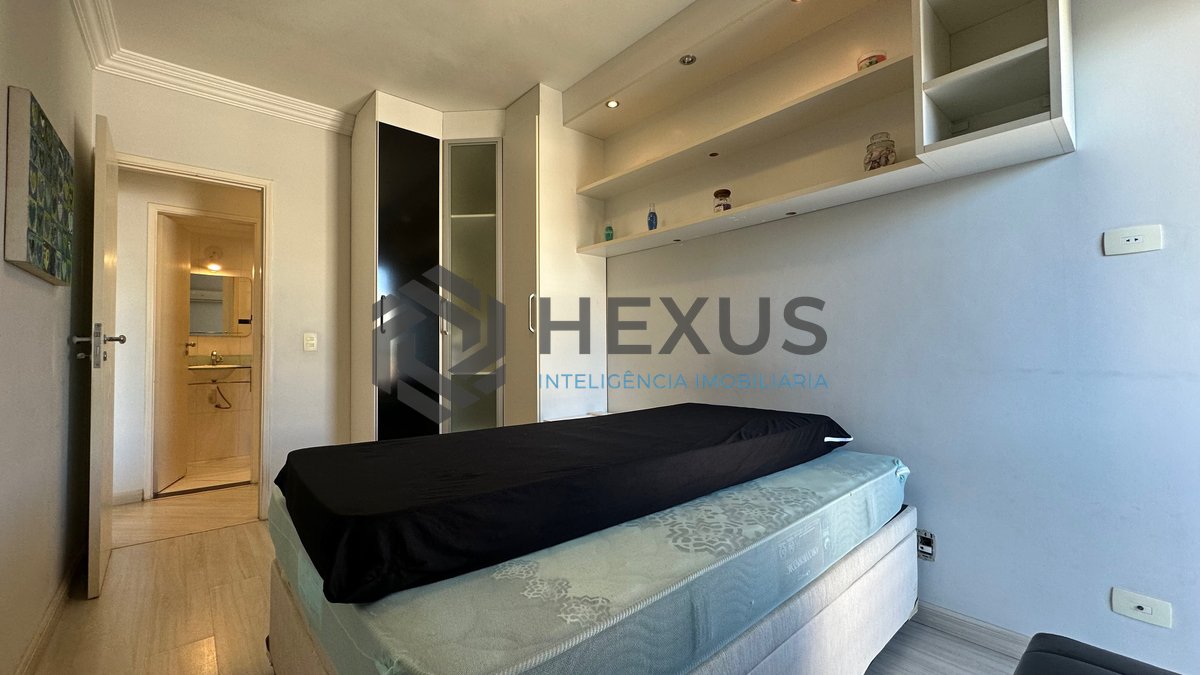Foto 11 de Apartamento com sacada vista mar e lazer na Praia da Enseada, Guarujá
