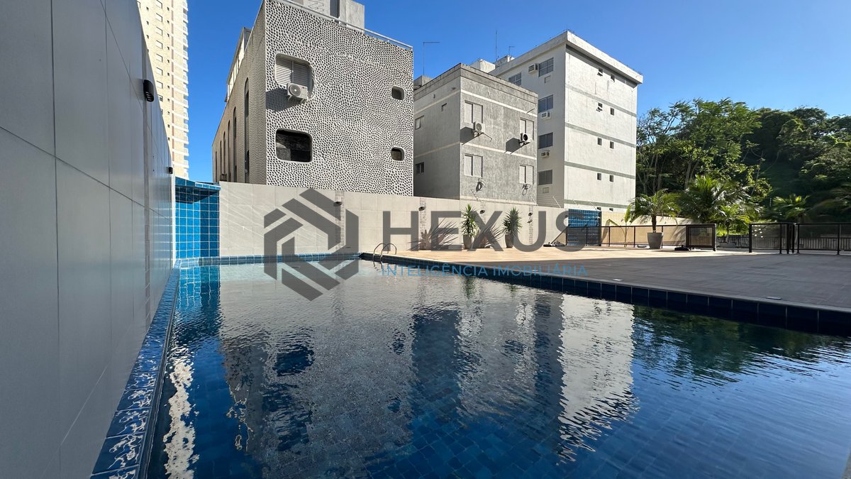 Foto 17 de Apartamento com sacada vista mar e lazer na Praia da Enseada, Guarujá