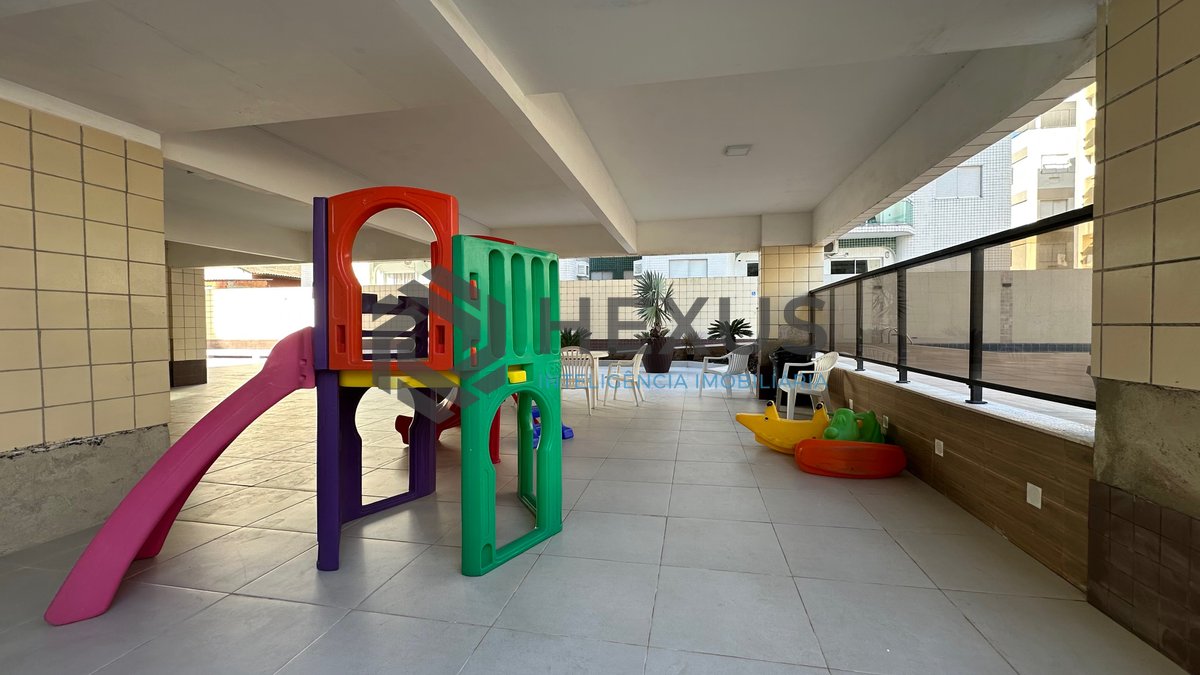 Foto 19 de Apartamento com sacada vista mar e lazer na Praia da Enseada, Guarujá