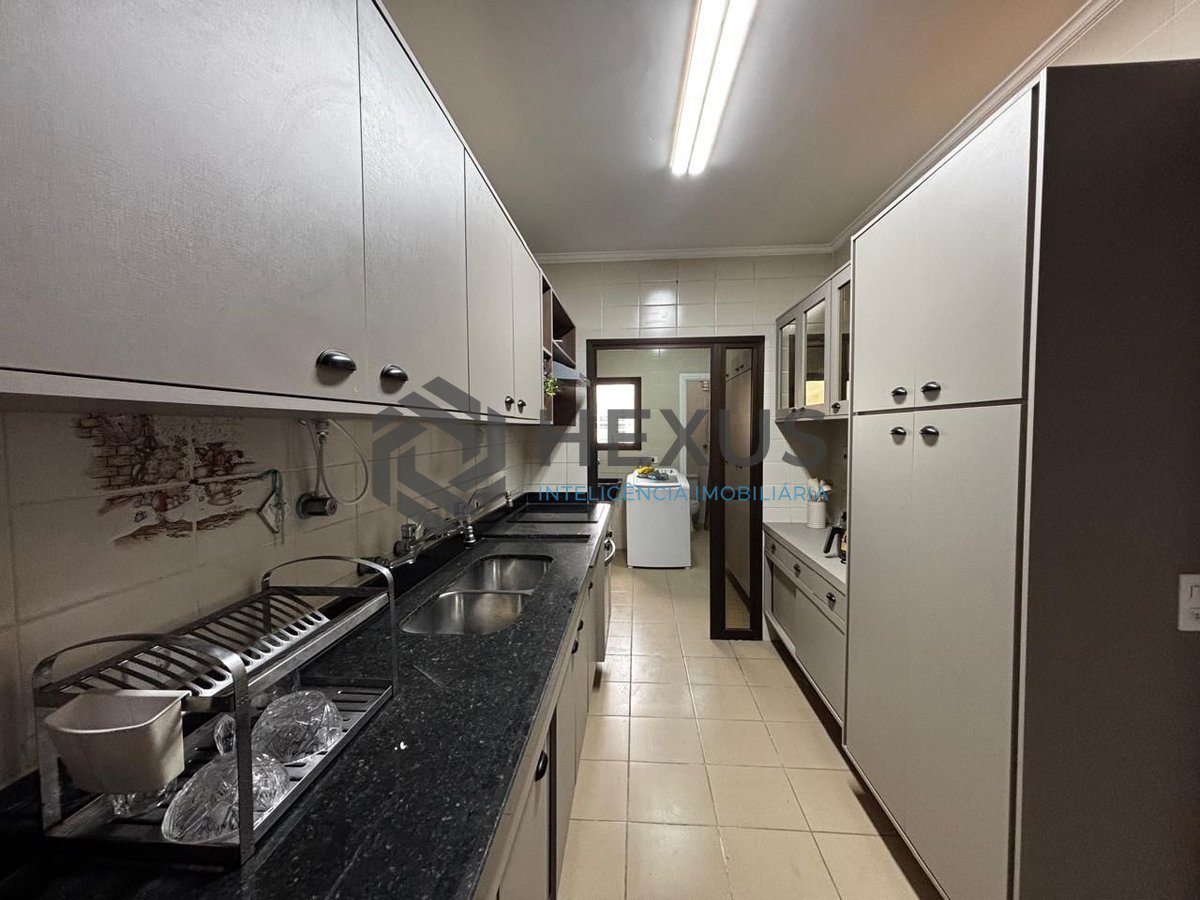 Foto 32 de Apartamento com varanda vista mar e lazer a 1 quadra da praia no Jardim Astúrias, Guarujá