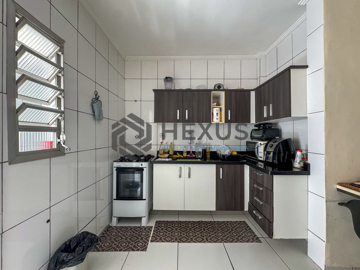 Foto 12 de Apartamento com varanda na Praia das Asturias, Guaruja