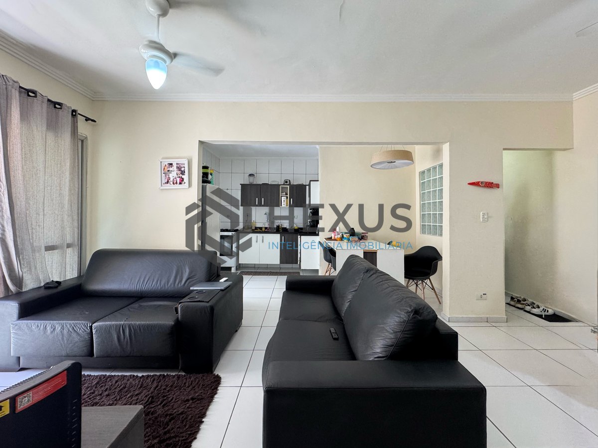 Foto 4 de Apartamento com varanda na Praia das Asturias, Guaruja