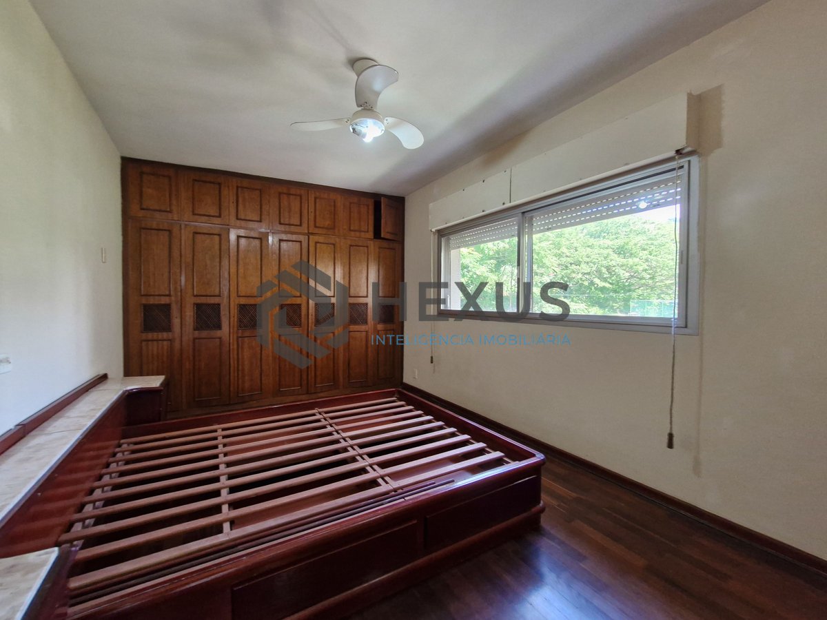 Foto 17 de Apartamento reformado frente mar com varanda vista mar e lazer no Jardim Astúrias, Guarujá