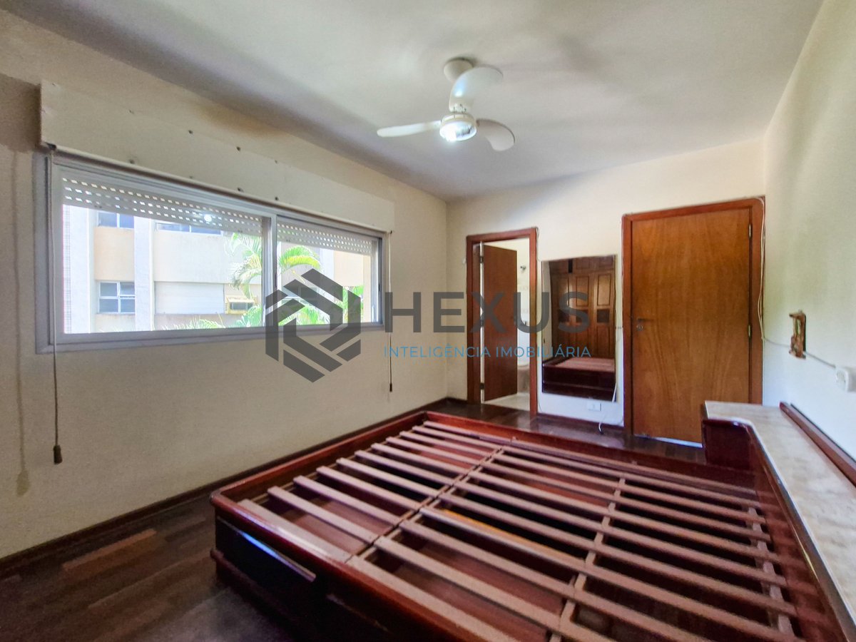 Foto 19 de Apartamento reformado frente mar com varanda vista mar e lazer no Jardim Astúrias, Guarujá
