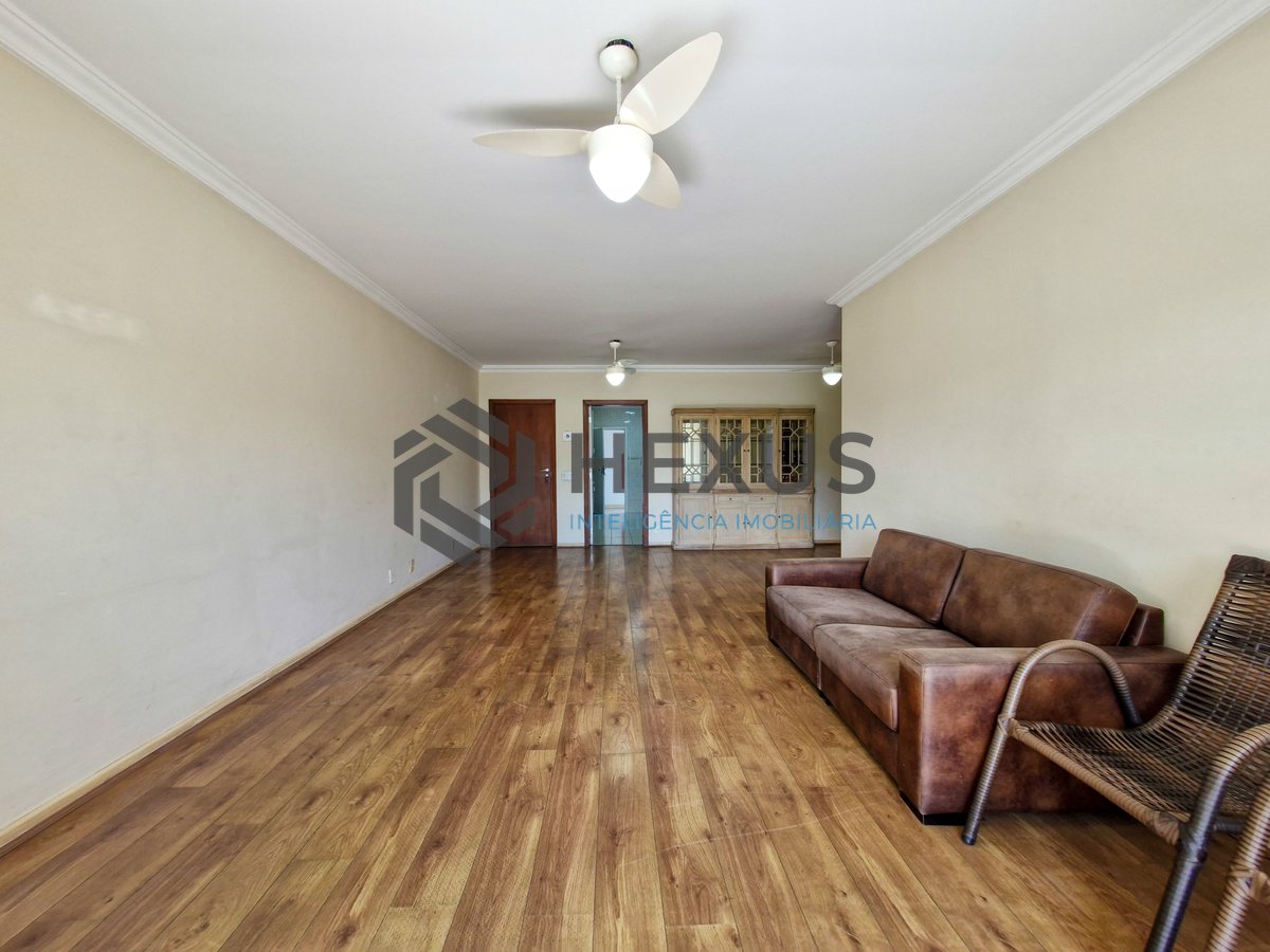 Foto 8 de Apartamento reformado frente mar com varanda vista mar e lazer no Jardim Astúrias, Guarujá