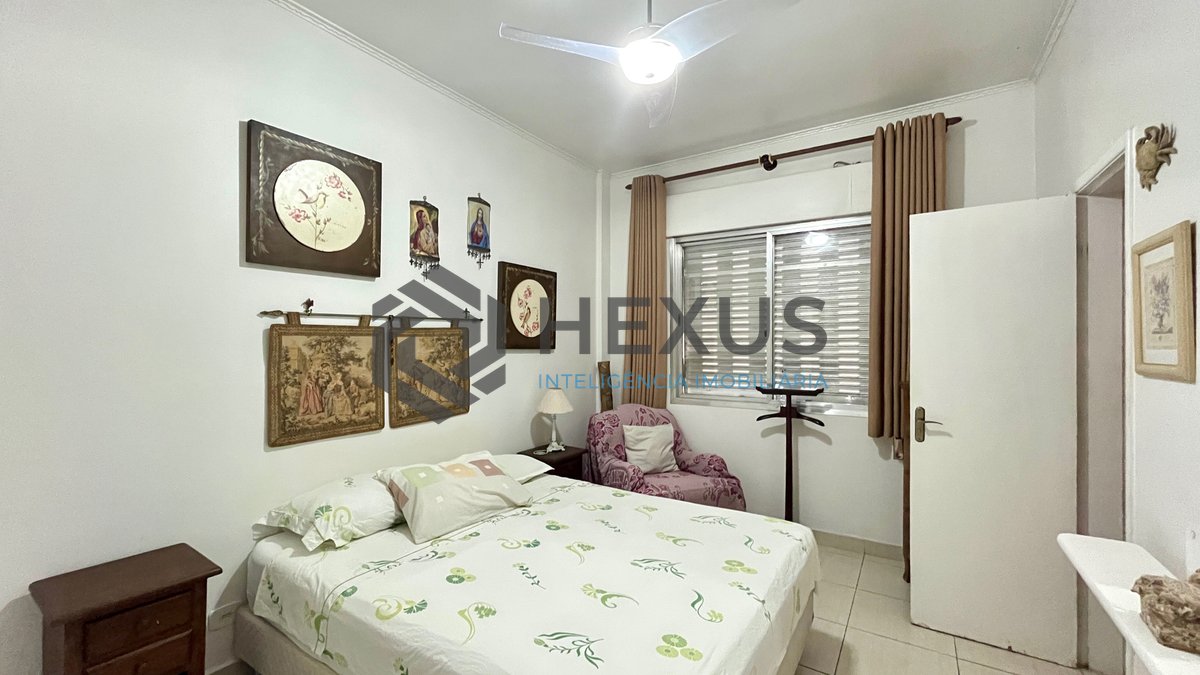 Foto 14 de Apartamento com varanda vista mar na beira mar da praia nas Pitangueiras, Guarujá