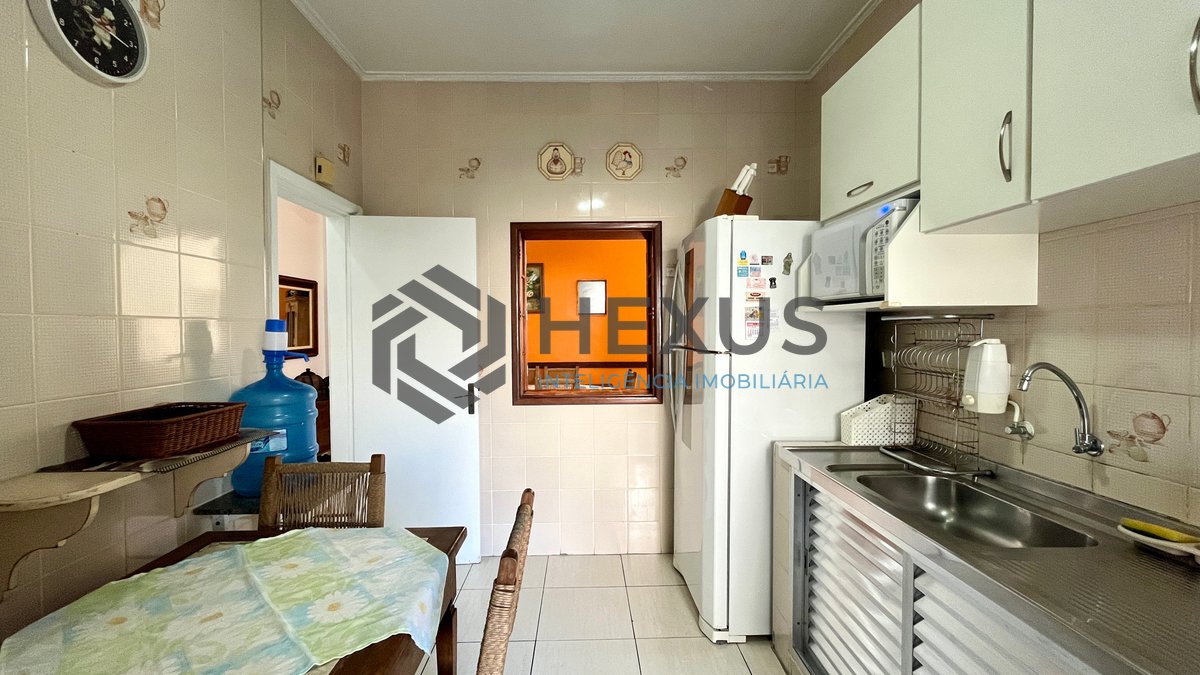 Foto 24 de Apartamento com varanda vista mar na beira mar da praia nas Pitangueiras, Guarujá