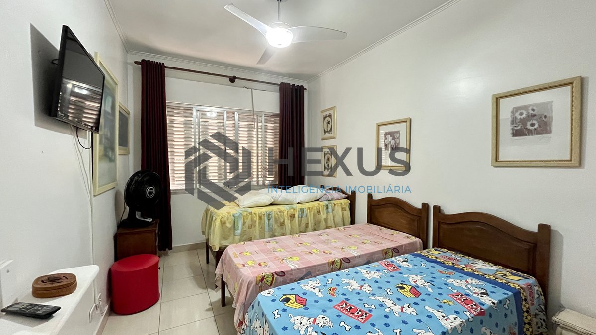 Foto 10 de Apartamento com varanda vista mar na beira mar da praia nas Pitangueiras, Guarujá