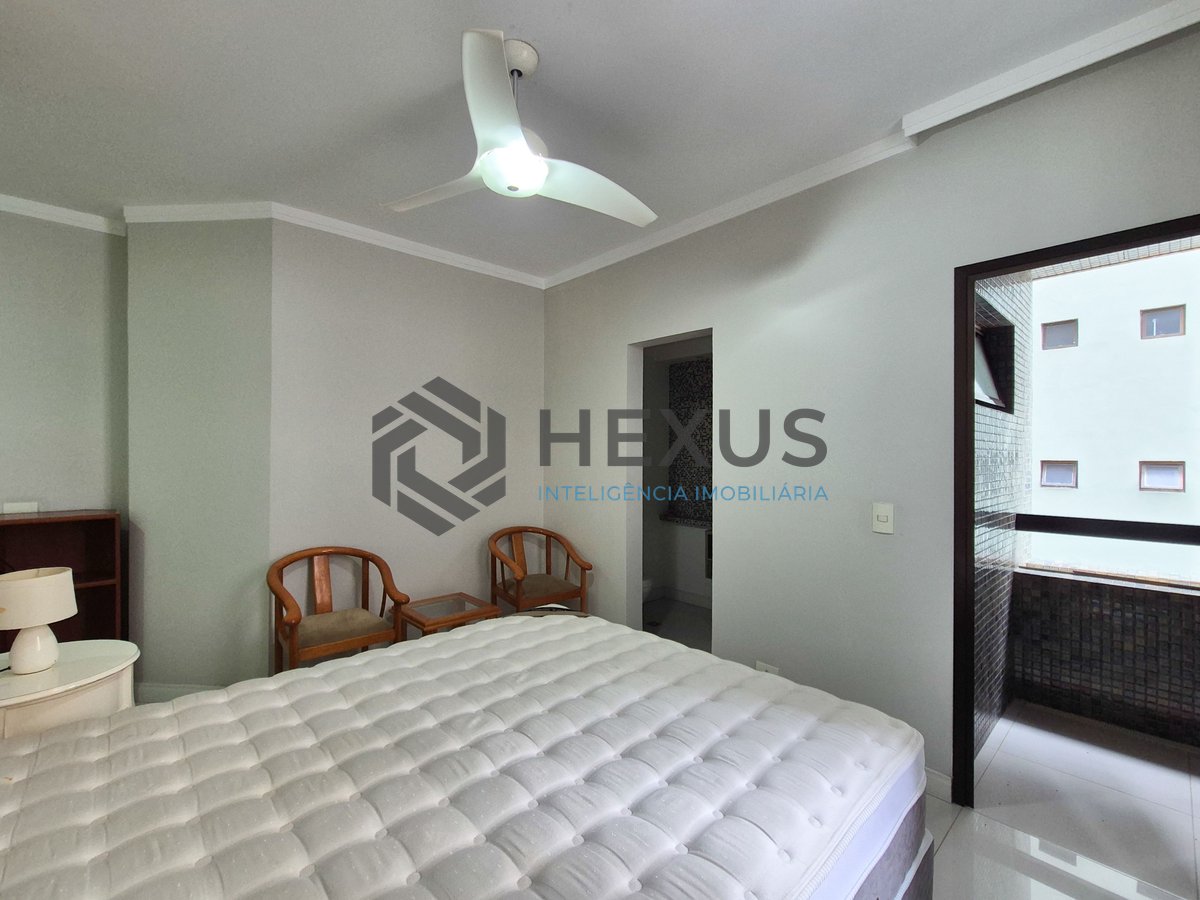 Foto 30 de Apartamento reformado com varanda gourmet na Praia das Pitangueiras, Guarujá