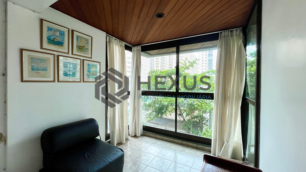 Foto 11 de Apartamento reformado com varanda gourmet e lazer nas Pitangueiras, Guarujá