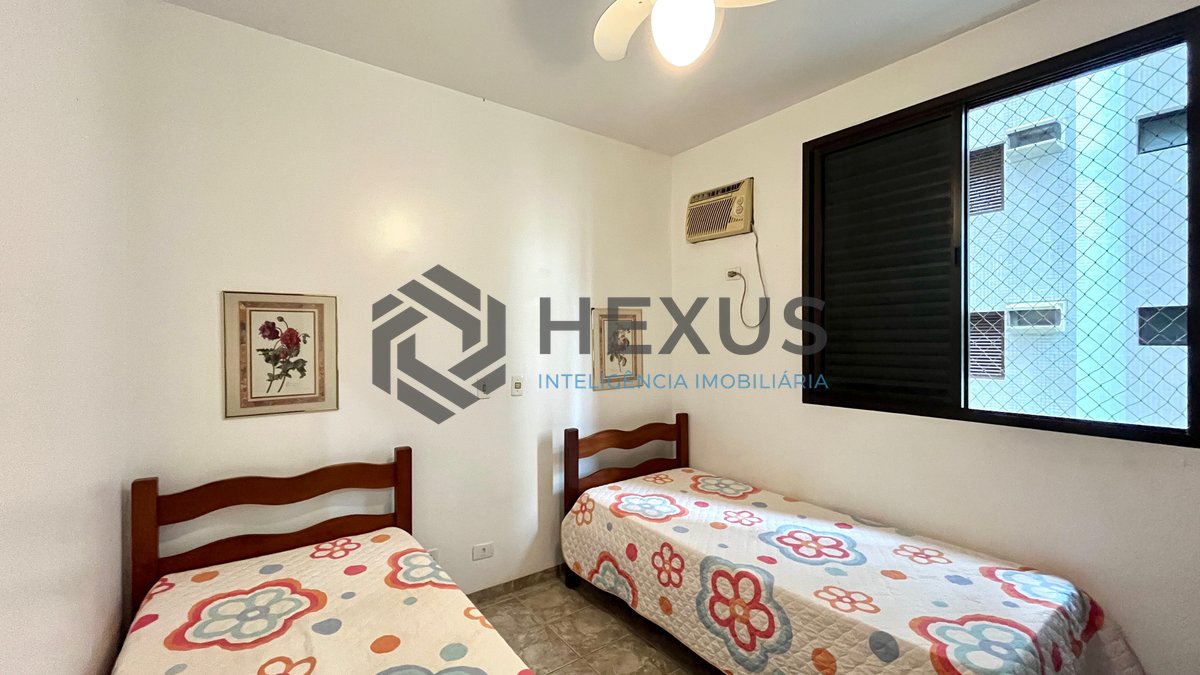 Foto 19 de Apartamento reformado com varanda gourmet e lazer nas Pitangueiras, Guarujá