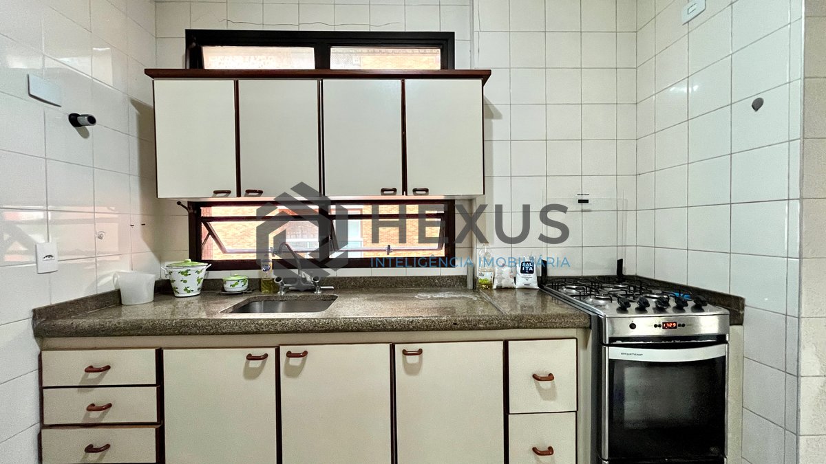 Foto 30 de Apartamento reformado com varanda gourmet e lazer nas Pitangueiras, Guarujá