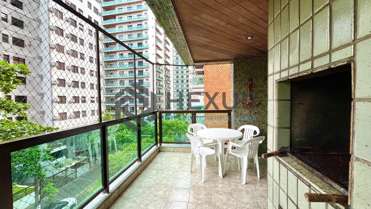 Foto 7 de Apartamento reformado com varanda gourmet e lazer nas Pitangueiras, Guarujá