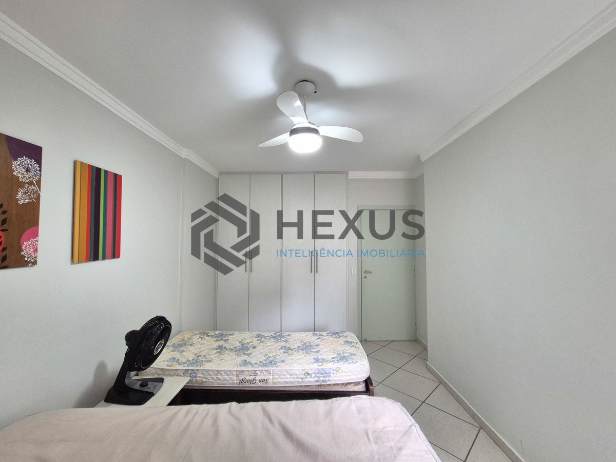 Foto 10 de Apartamento reformado a 2 quadras da praia na região da Barra Funda nas Pitangueiras, Guarujá