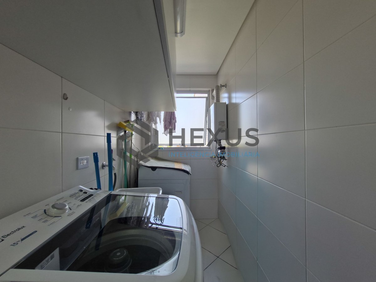 Foto 28 de Apartamento reformado com varanda e lazer a 1 quadra da praia nas Astúrias, Guarujá