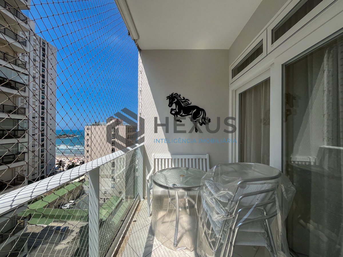 Foto 2 de Apartamento com varanda vista mar e lazer na beira mar na Praia nas Pitangueiras, Guarujá