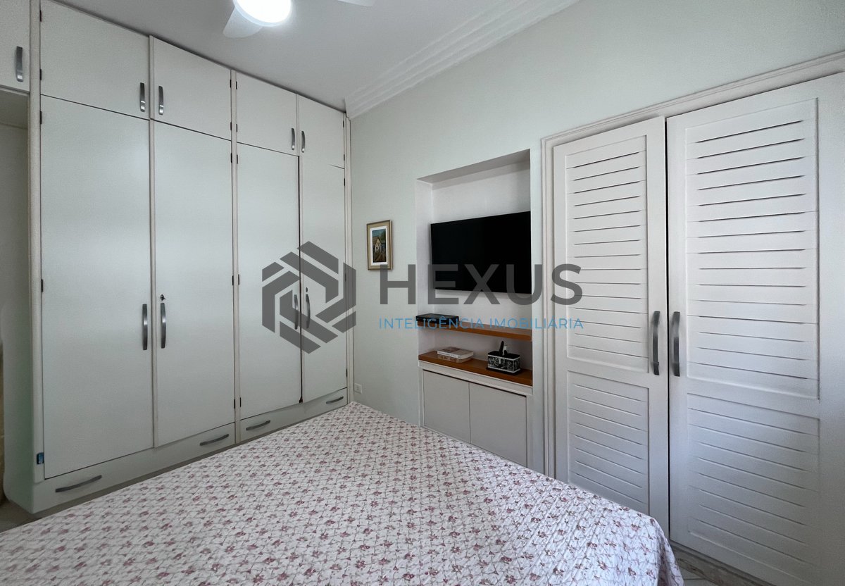 Foto 26 de Apartamento com varanda vista mar e lazer na beira mar na Praia nas Pitangueiras, Guarujá