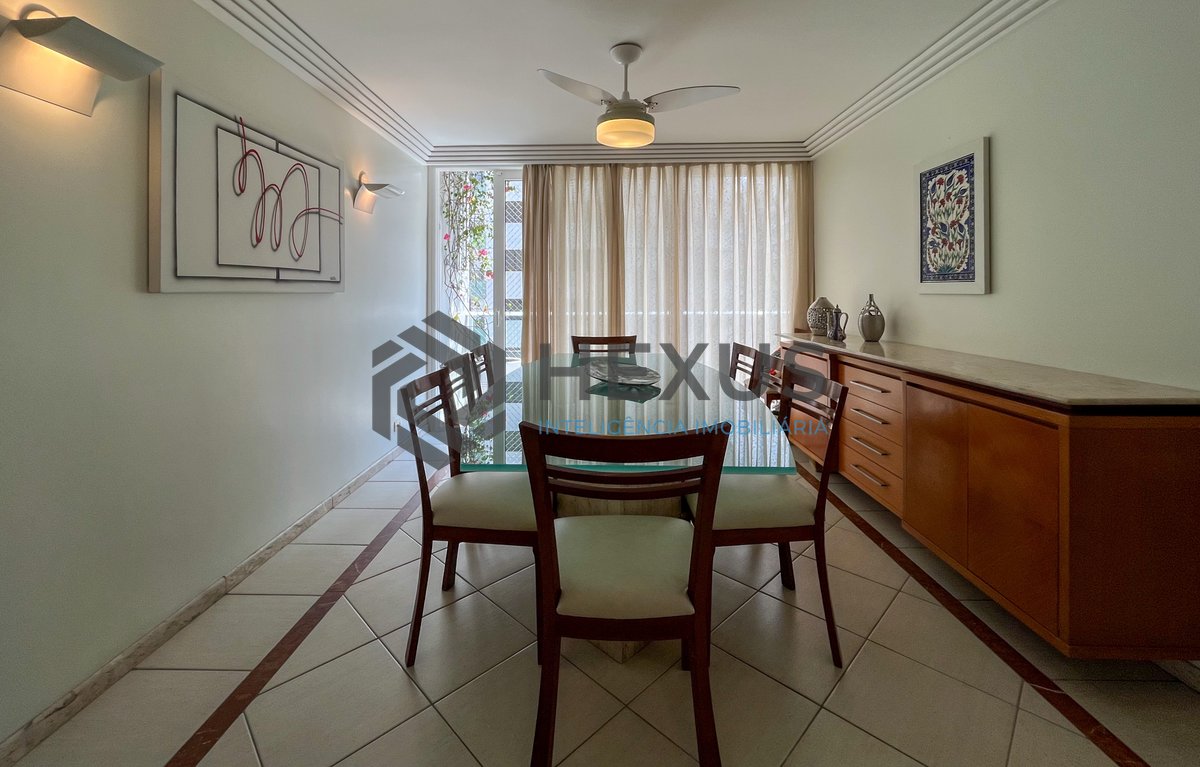 Foto 5 de Apartamento com varanda vista mar e lazer na beira mar na Praia nas Pitangueiras, Guarujá