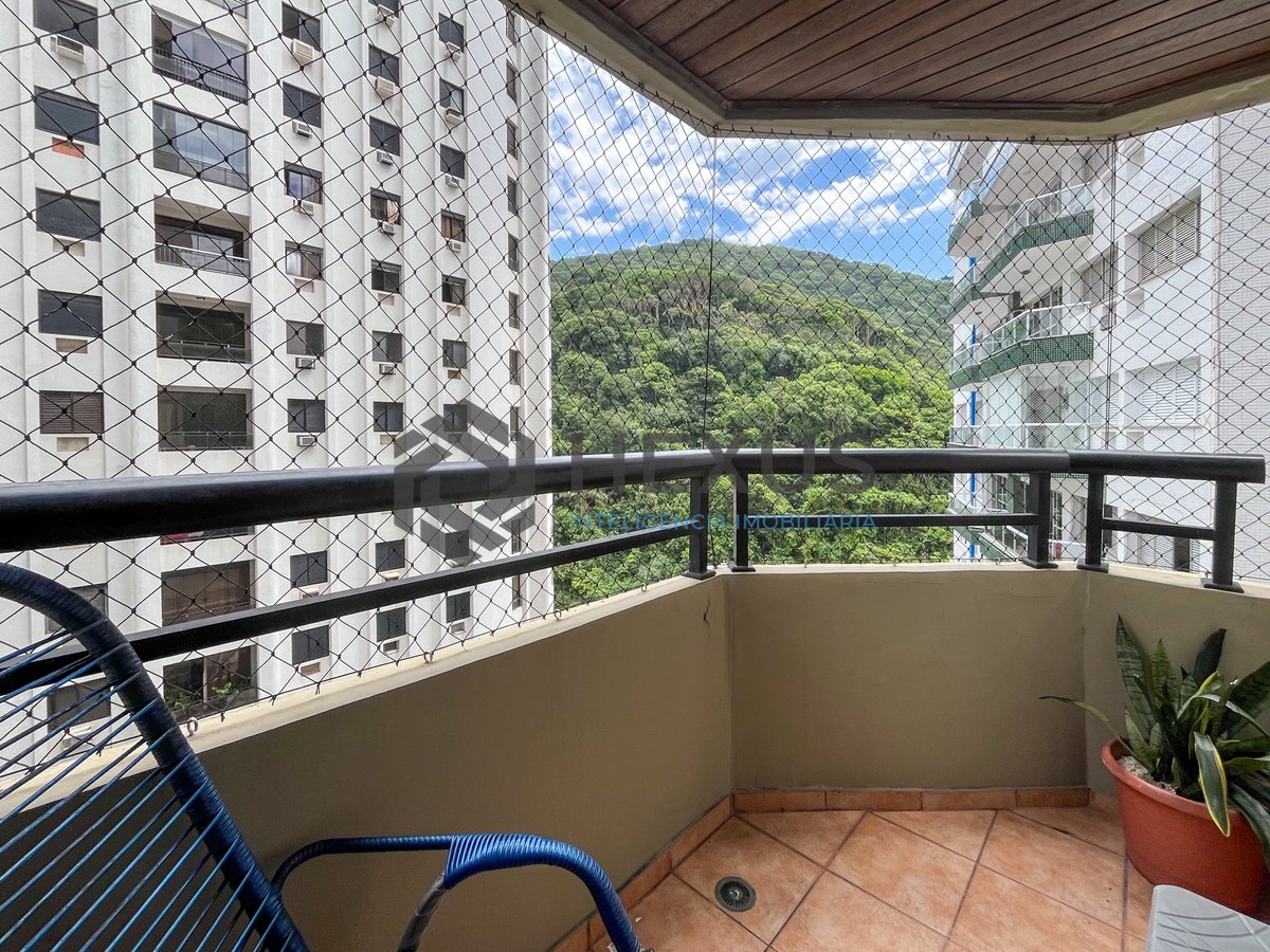 Foto 22 de Apartamento com varanda e lazer na beira mar da região do Morro do Maluf da Praia das Pitangueiras, Guarujá