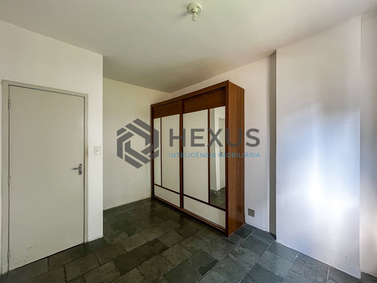Foto 10 de Apartamento com varanda e lazer a 600m da praia no Tombo, Guarujá