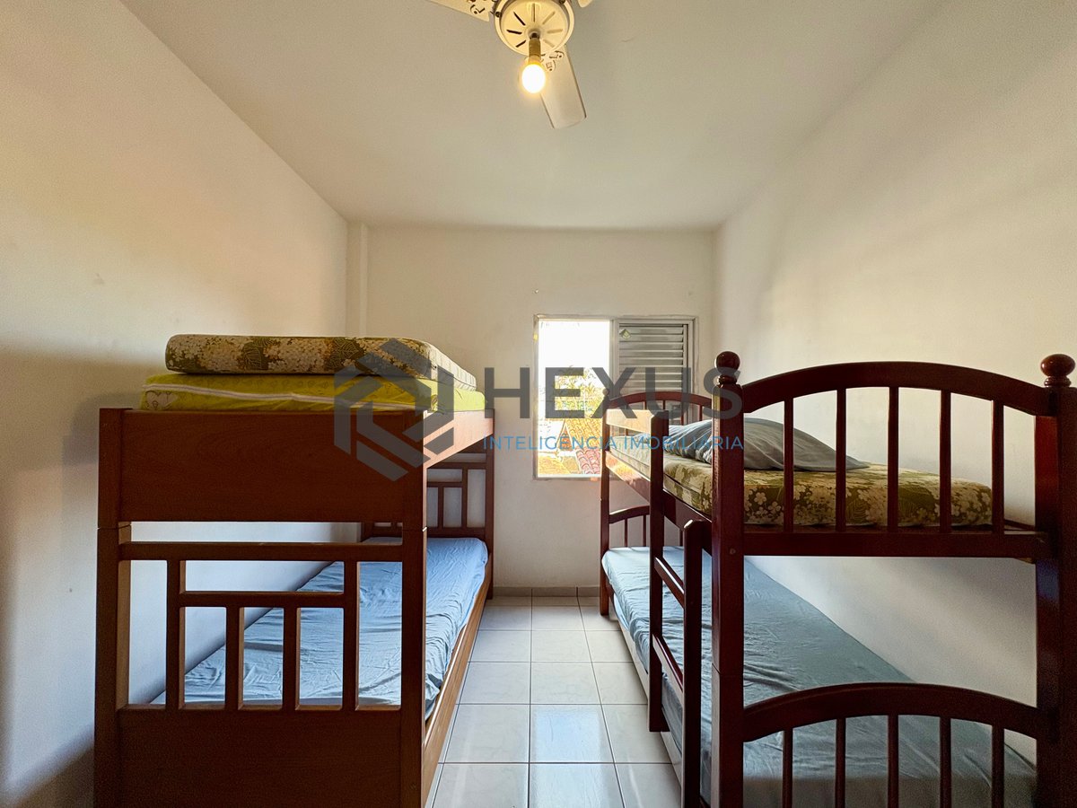 Foto 12 de Apartamento com varanda e lazer na Enseada, Guarujá