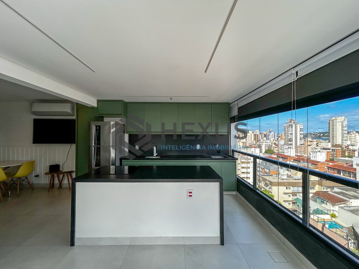 Foto 8 de Apartamento reformado com vista mar e lazer a 800m da Praia da Enseada, Guarujá