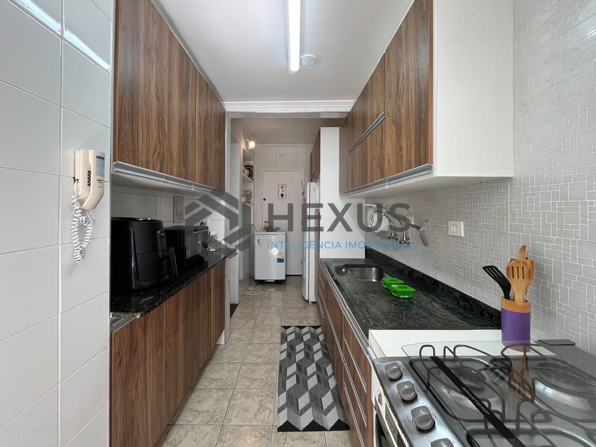 Foto 15 de Apartamento reformado com varanda vista mar e lazer na Barra Funda nas Pitangueiras, Guarujá