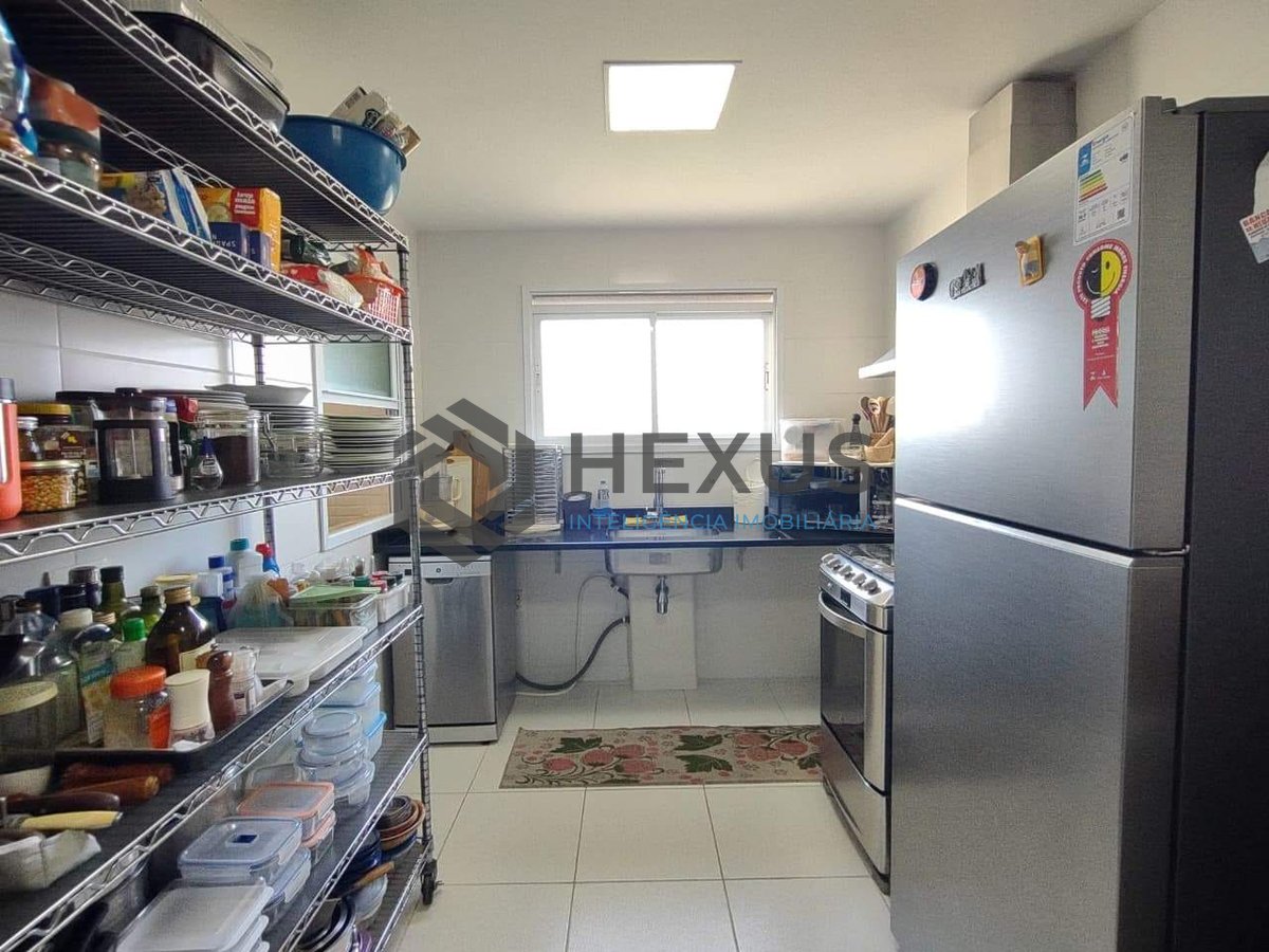 Foto 27 de Apartamento com varanda gourmet vista mar e lazer na Praia da Enseada, Guarujá